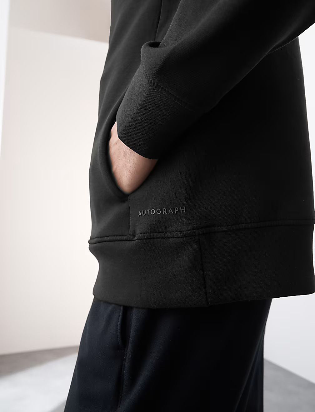 Loewe o1w1db10426 Sweatshirt in Black Size US S / EU 44-46 / 1 - 5 Thumbnail