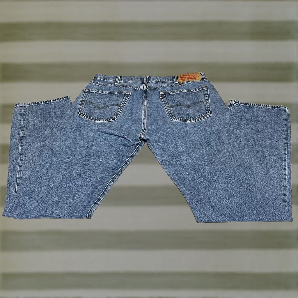 Levi's Levi's 501 Jeans Denim Medium Wash Blue Button-Fly 38x34 Regular Mens Pants Straight Size US 38 / EU 54 - 1 Thumbnail