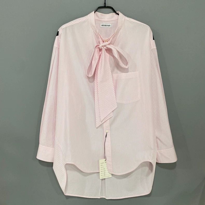 Balenciaga Balenciaga size 34 Pink shirt with logo on the back Size S / US 4 / IT 40 - 1 Thumbnail