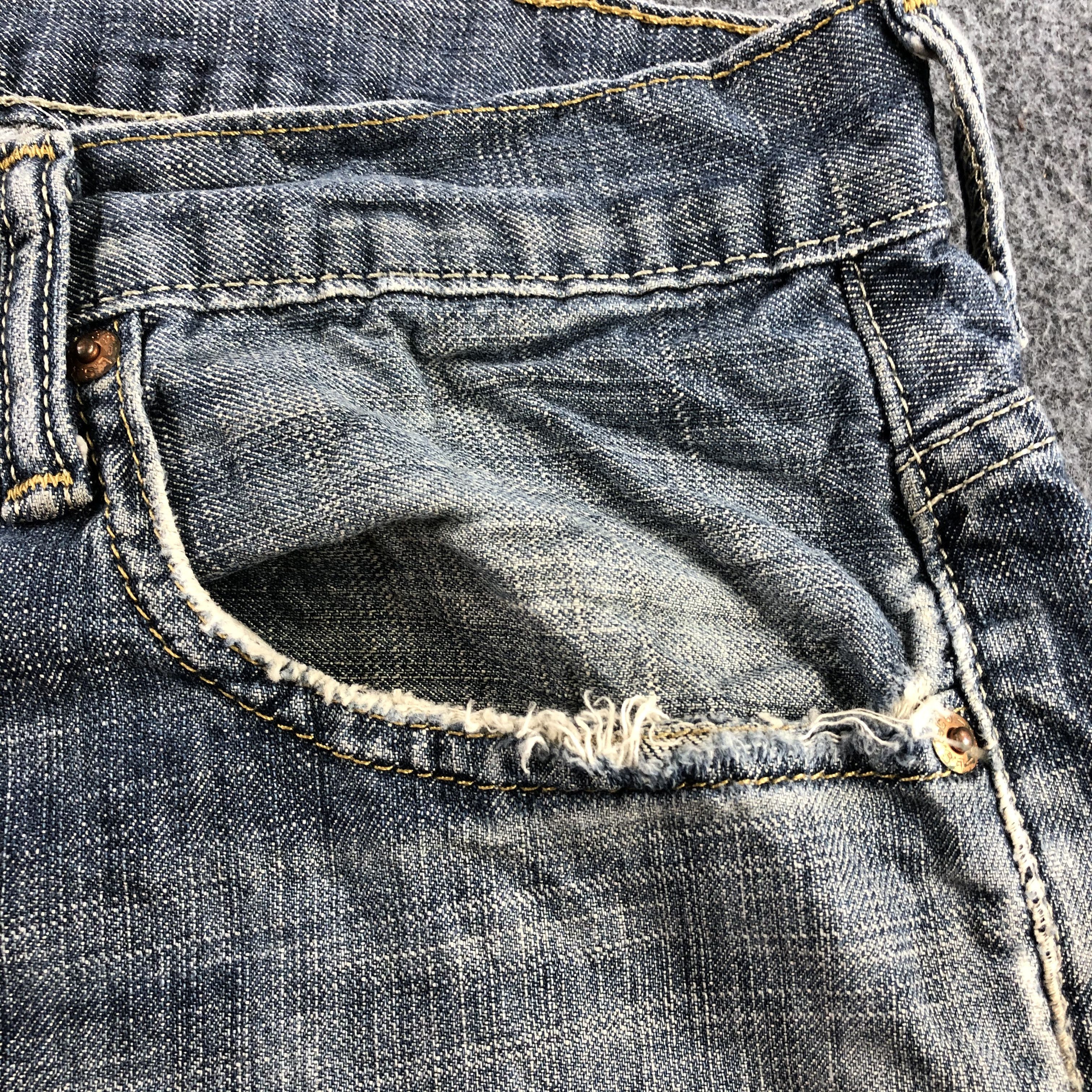 Levi's Vintage Levis 569 Jeans-J2268 Size US 38 / EU 54 - 12 Thumbnail