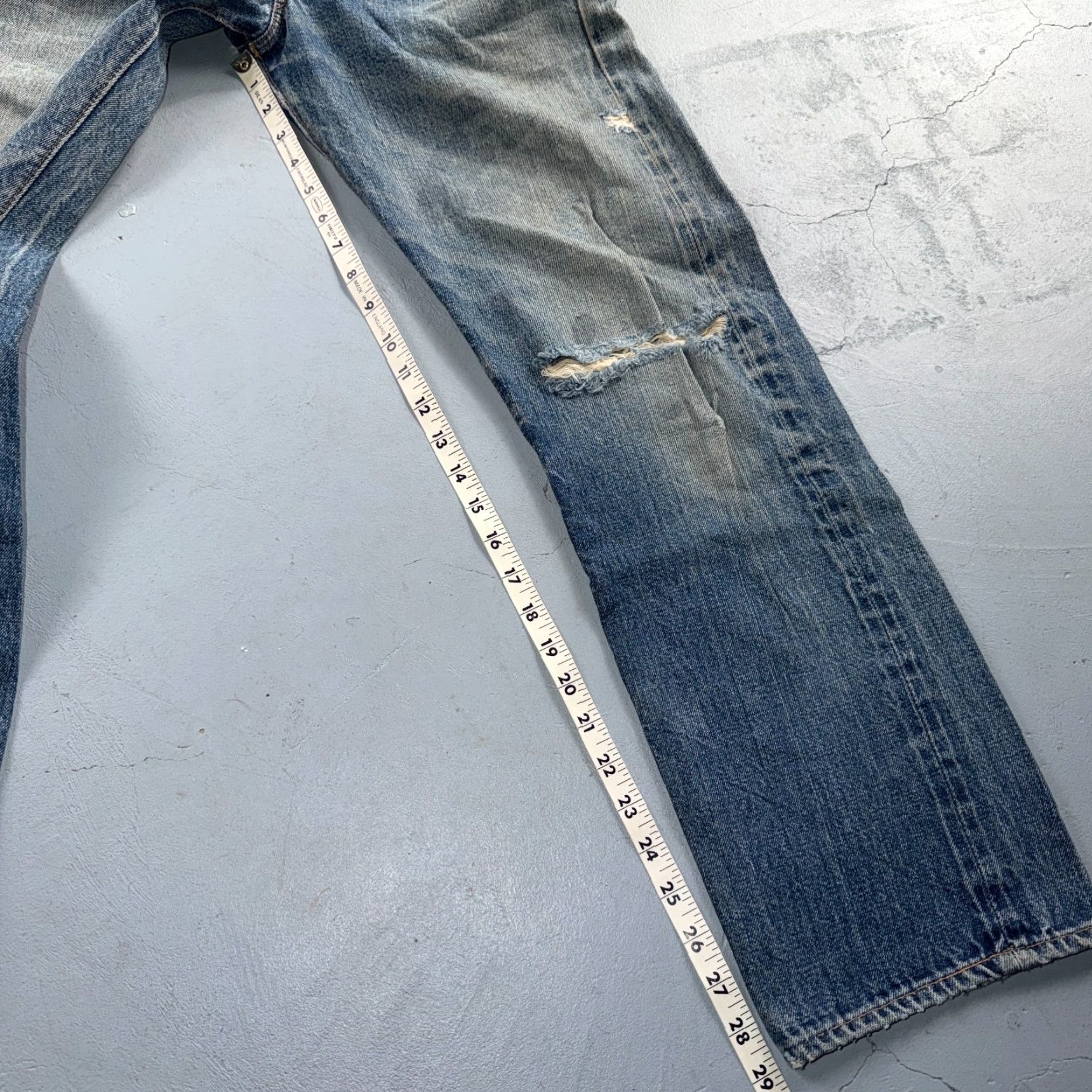 Levi's VINTAGE Levi's 501 Jeans 70s 80s USA Light Wash Classic Straight 31x33 5-Pocket Denim Button USA Mens Blue Light Distressed Regular Coat? Size US 31 - 5 Thumbnail
