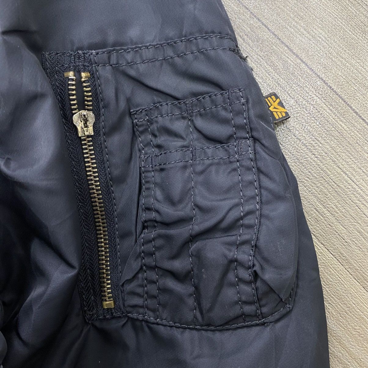 Alpha Industries Vintage Alpha Industries MA-1 Black Military Bomber Jacket Size US M / EU 48-50 / 2 - 4 Thumbnail