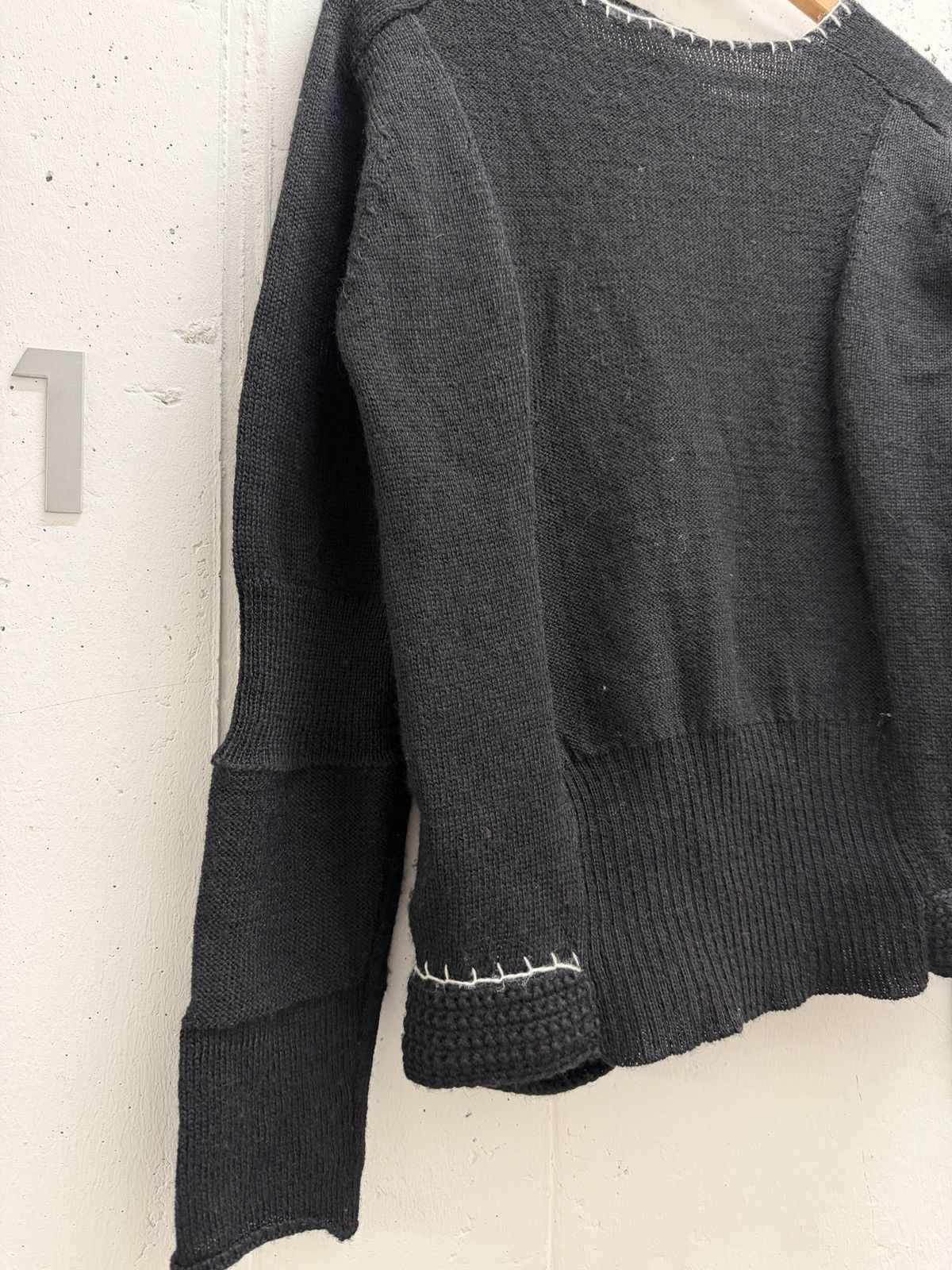 Yohji Yamamoto Yohji Yamamoto Distressed Stitch Asymmetrical Knit Sweater Size M / US 6-8 / IT 42-44 - 7 Thumbnail