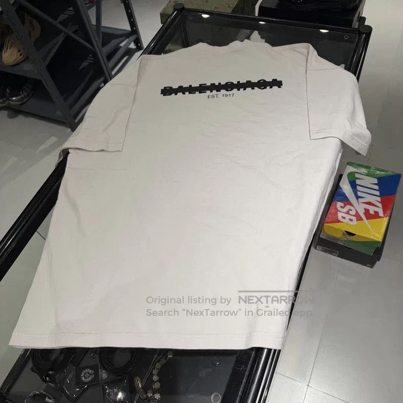 Balenciaga Balenciaga short sleeves Size US XL / EU 56 / 4 - 3 Thumbnail