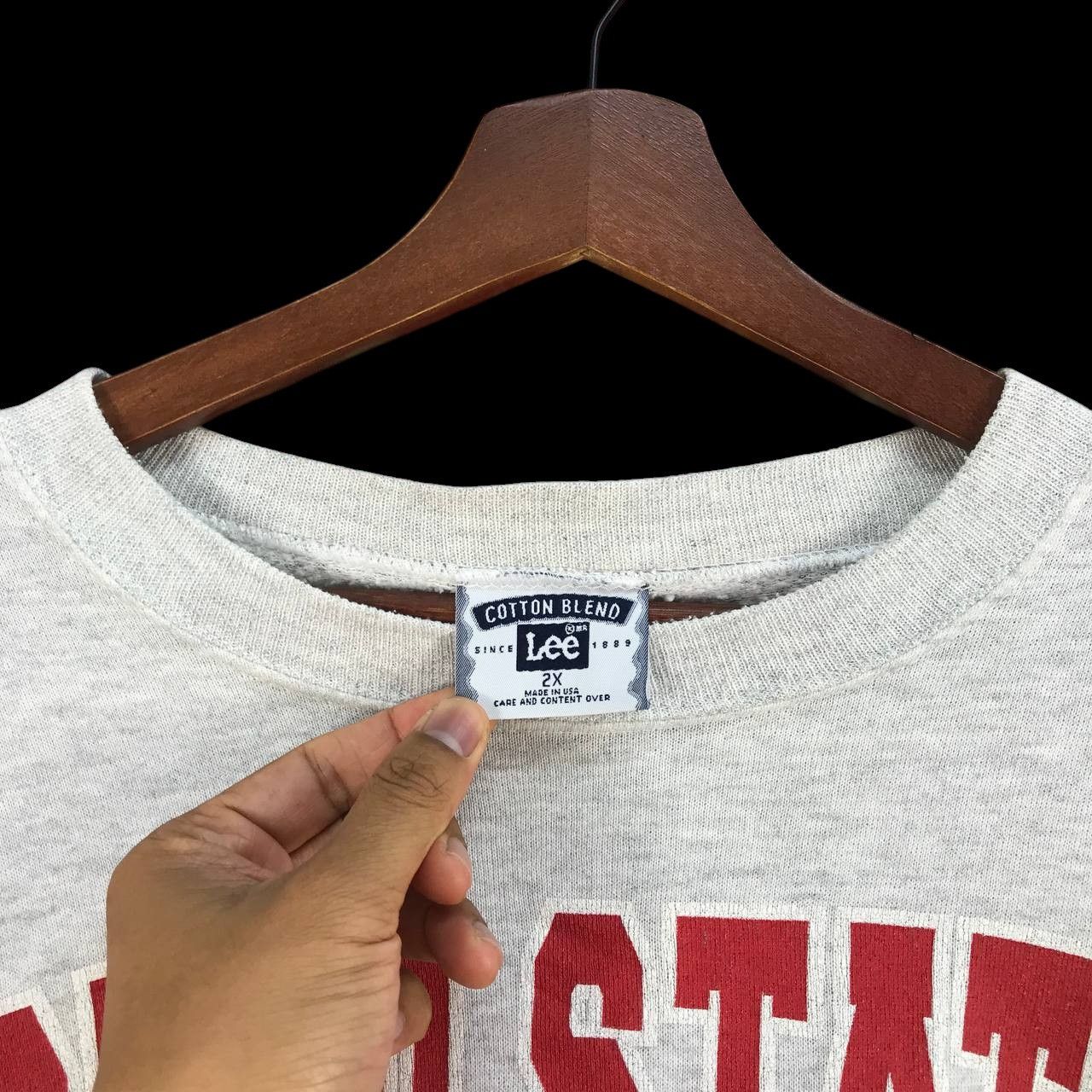 Vintage RARE VINTAGE 90S OHIO UNIVERSITY BAGGY CREWNECK Size US XXL / EU 58 / 5 - 7 Thumbnail