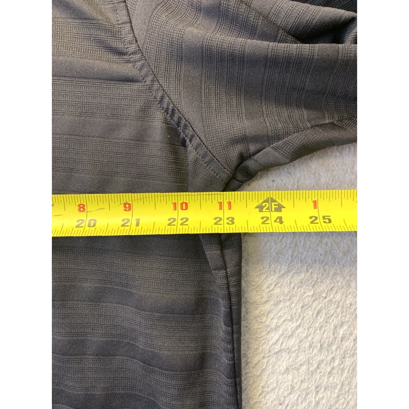 Champion Champion Black Golf Polo Shirt Size L Short Sleeve Colorado Buffaloes /124-5 Size US L / EU 52-54 / 3 - 6 Thumbnail