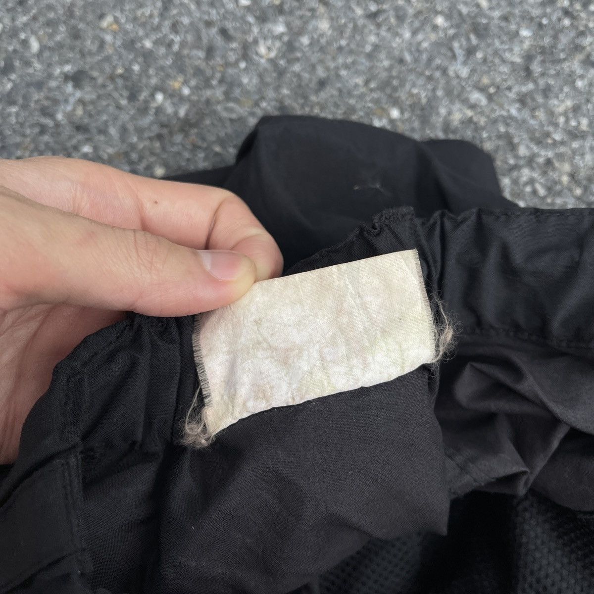 Final Home 90s Final home nylon cargo pants Size US 30 / EU 46 - 13 Thumbnail
