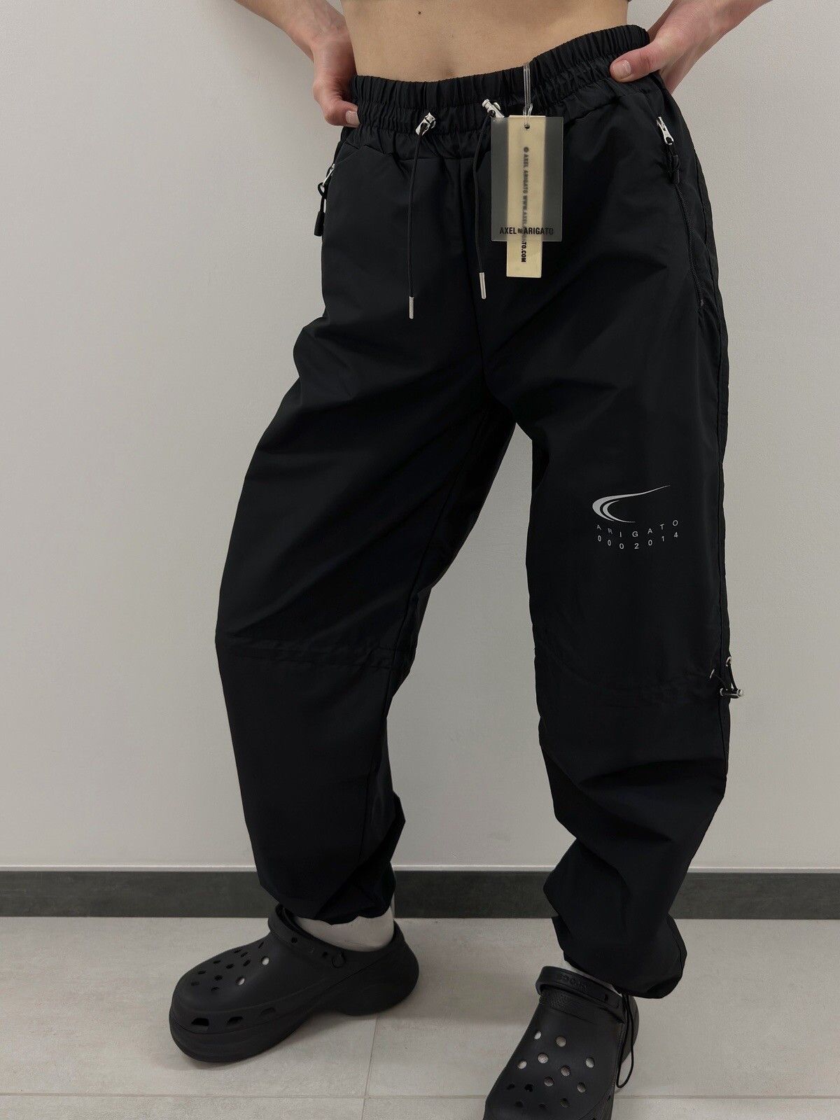 Axel Arigato Axel Arigato Atlas Track Pants Women’s Black Track Unisex Size 26" / US 2 / IT 38 - 3 Thumbnail