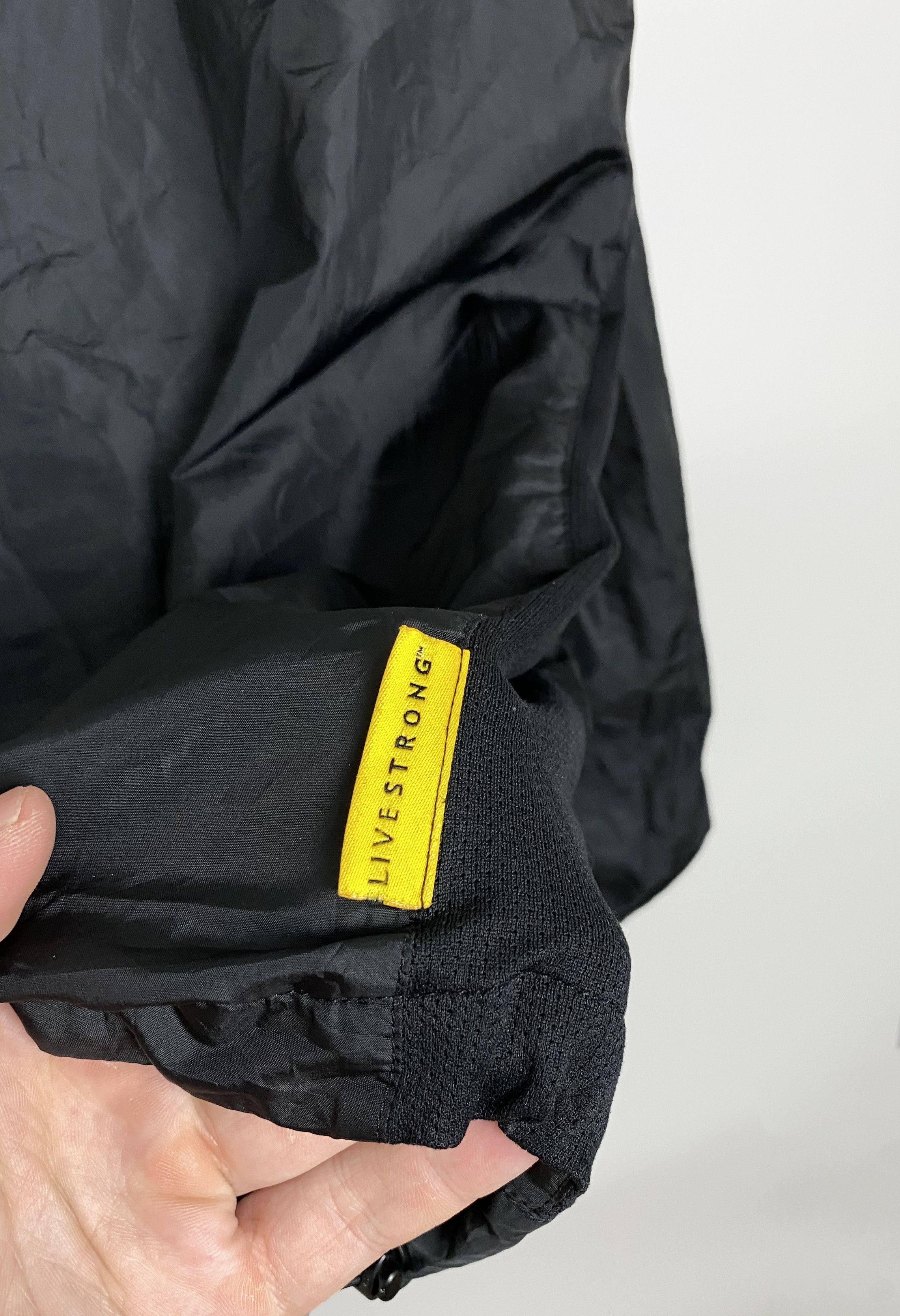 Nike Vintage Nike Livestrong Swoosh Half Zip Pullover Jacket Size US XXL / EU 58 / 5 - 8 Thumbnail