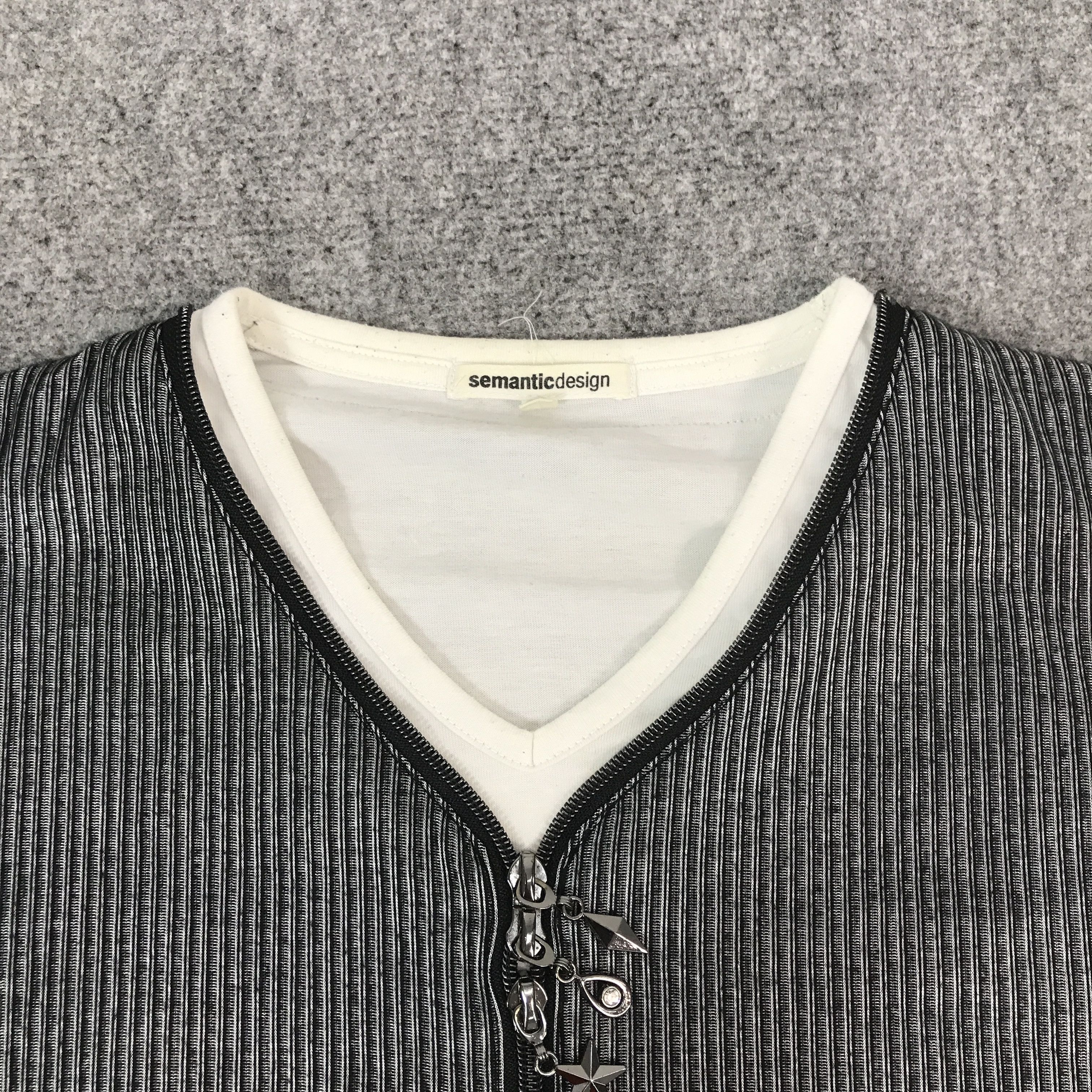 semanticdesign semantic design zipper style double coller t-shirt Size US L / EU 52-54 / 3 - 6 Thumbnail