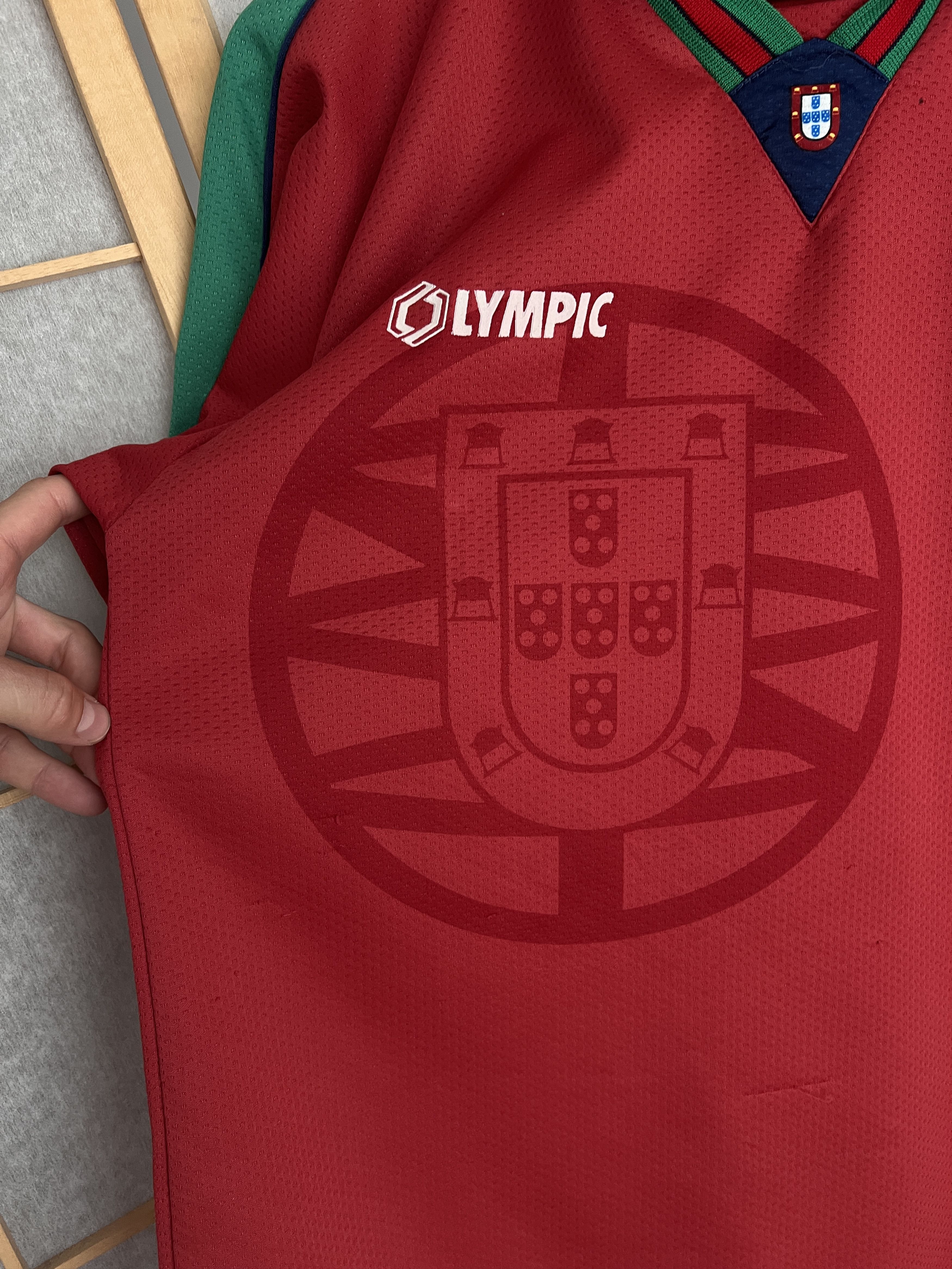 Vintage Rare! Olympic FC Portugal 1996 home football jersey soccer Size US M / EU 48-50 / 2 - 4 Thumbnail