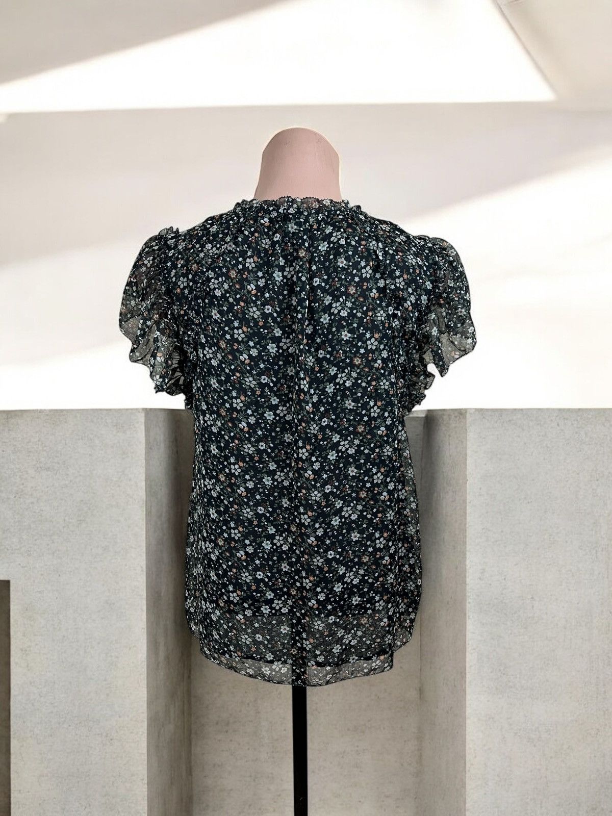 Pepe Jeans Pepe Jeans floral short sleeve blouse size M Size M / US 6-8 / IT 42-44 - 3 Thumbnail