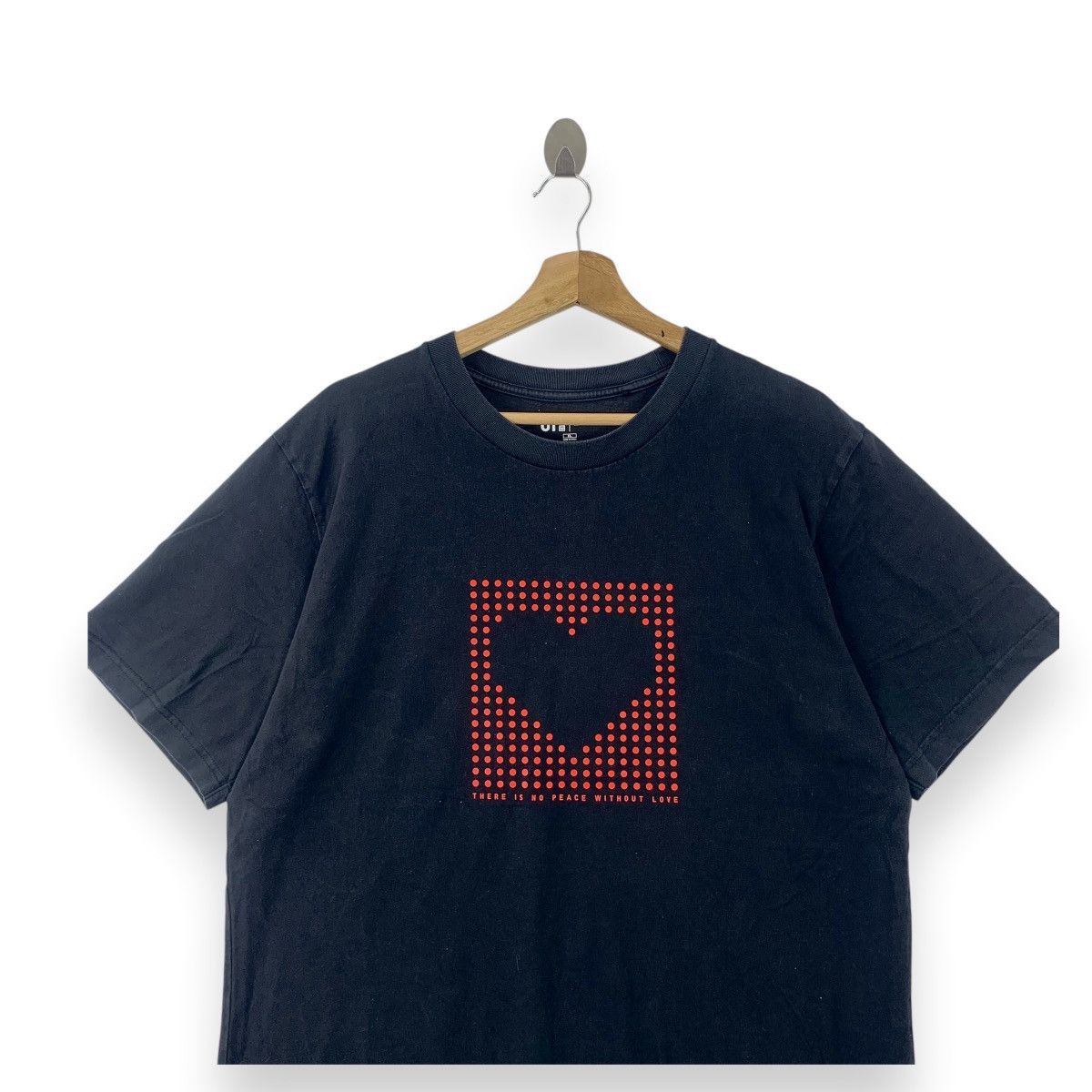 Uniqlo UNIQLO x REI INAMOTO Peace For All Illustration Love Tee Size XL / US 12-14 / IT 48-50 - 2 Thumbnail