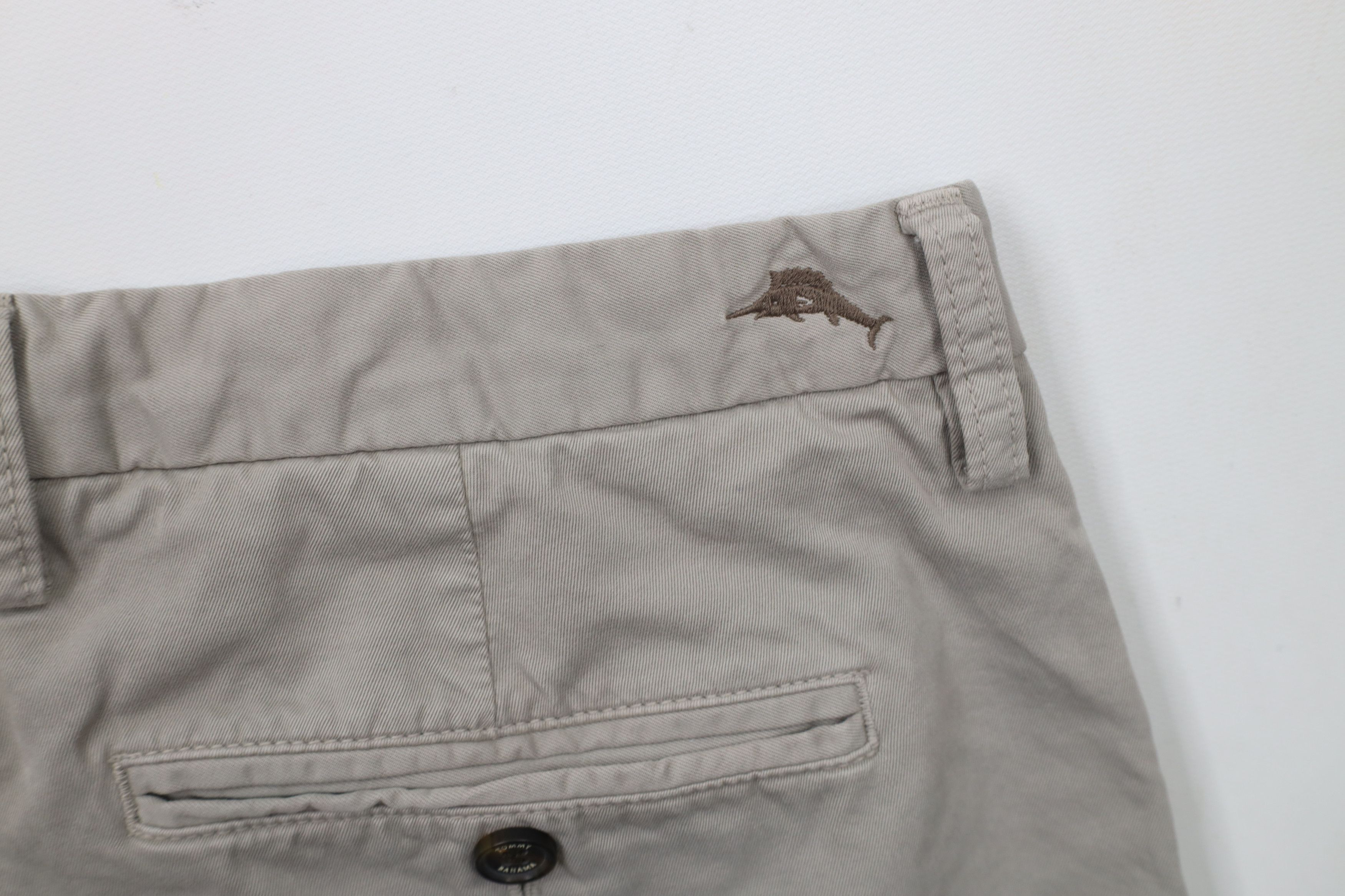 Tommy Bahama × Vintage Vintage Y2K Tommy Bahama Knee Golfing Chino Shorts Gray Size US 34 / EU 50 - 13 Thumbnail