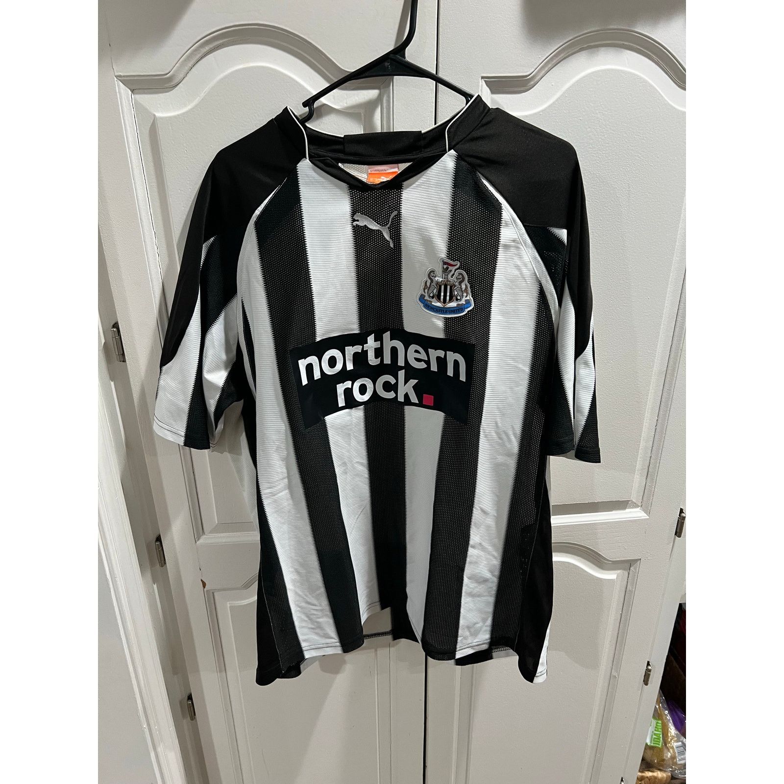 Puma Newcastle United Jersey XL Puma Northern Rock Home Jersey Size US XL / EU 56 / 4 - 6 Thumbnail