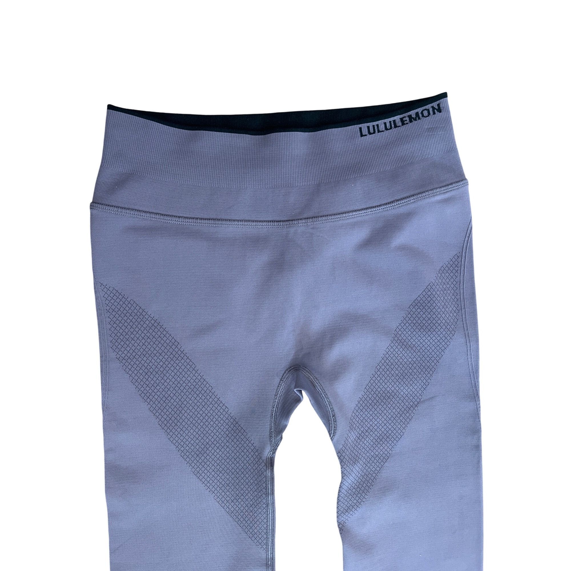 Lululemon 𝓛𝓾𝓵𝓾𝓵𝓮𝓶𝓸𝓷 Align Full-Length High-Waisted Purple Sea Size 30" / US 8 / IT 44 - 4 Thumbnail