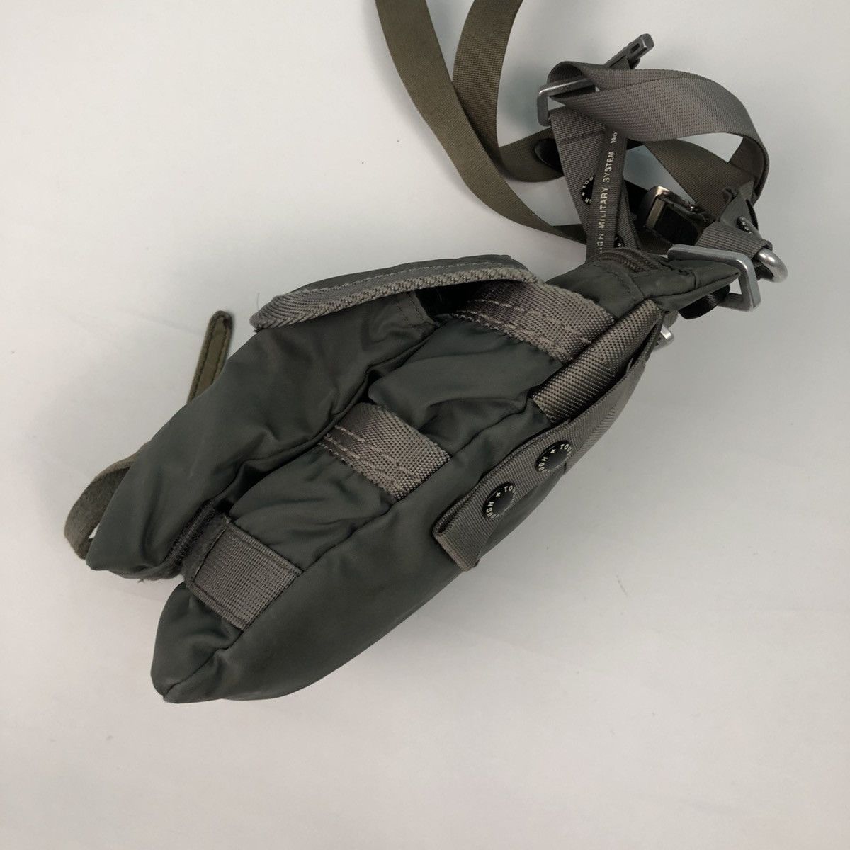 Japanese Brand + TOUGH PRODUCT SLING BAG MILITARY Size ONE SIZE - 9 Thumbnail
