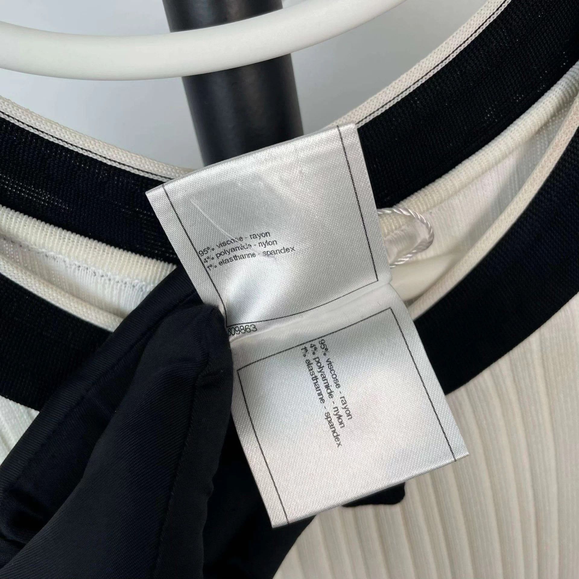 Chanel Chanel black and white bow knit dress 36 Size XS / US 0-2 / IT 36-38 - 5 Thumbnail
