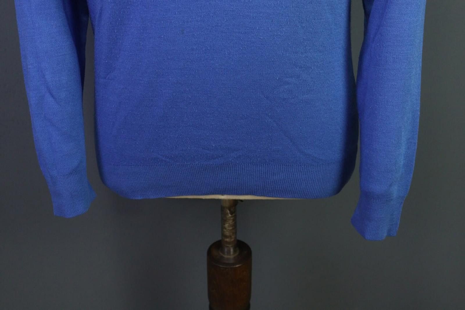 Salvatore Ferragamo Salvatore Ferragamo Blue Tight Knit Pullover Sweater Size M Size M / US 6-8 / IT 42-44 - 3 Thumbnail