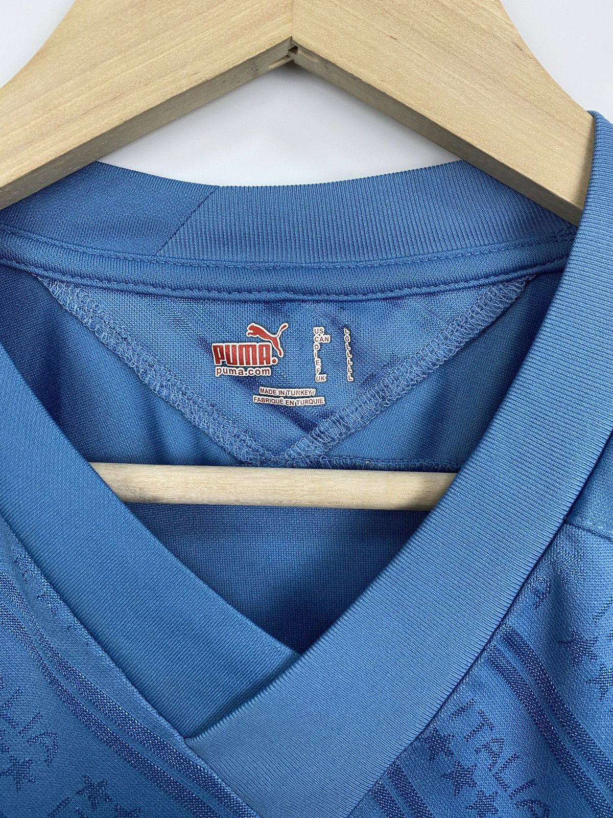 Puma 🇮🇹 Vintage 2009 Puma Italy Soccer Jersey T-Shirt Retro Rare Size US L / EU 52-54 / 3 - 6 Thumbnail