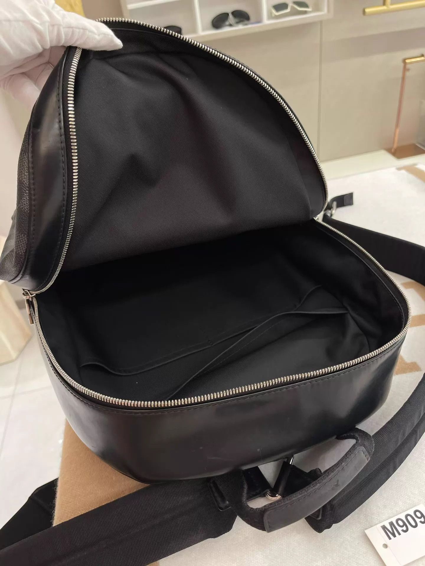 Louis Vuitton LV Josh Black Damier Backpack Like New 30*38*12 Size ONE SIZE - 8 Thumbnail