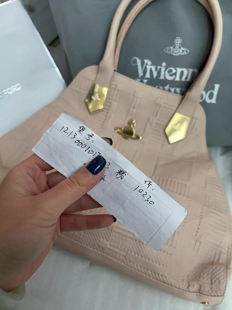 Vivienne Westwood Vivienne Westwood size os Bullskin pockmarked irregular bow Size ONE SIZE - 6 Thumbnail