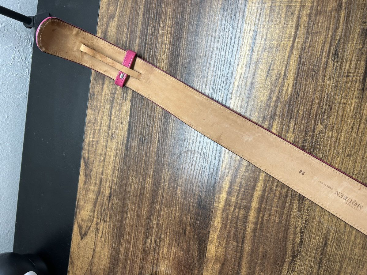 Alexander McQueen Alexander McQueen Patent Leather Waistbelt Pink Belt Size ONE SIZE - 9 Thumbnail