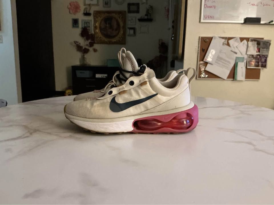 Nike NIKE WOMENS AIR MAX 2021 PHANTOM RUNNING SHOES Size US 7 / IT 37 - 1 Thumbnail