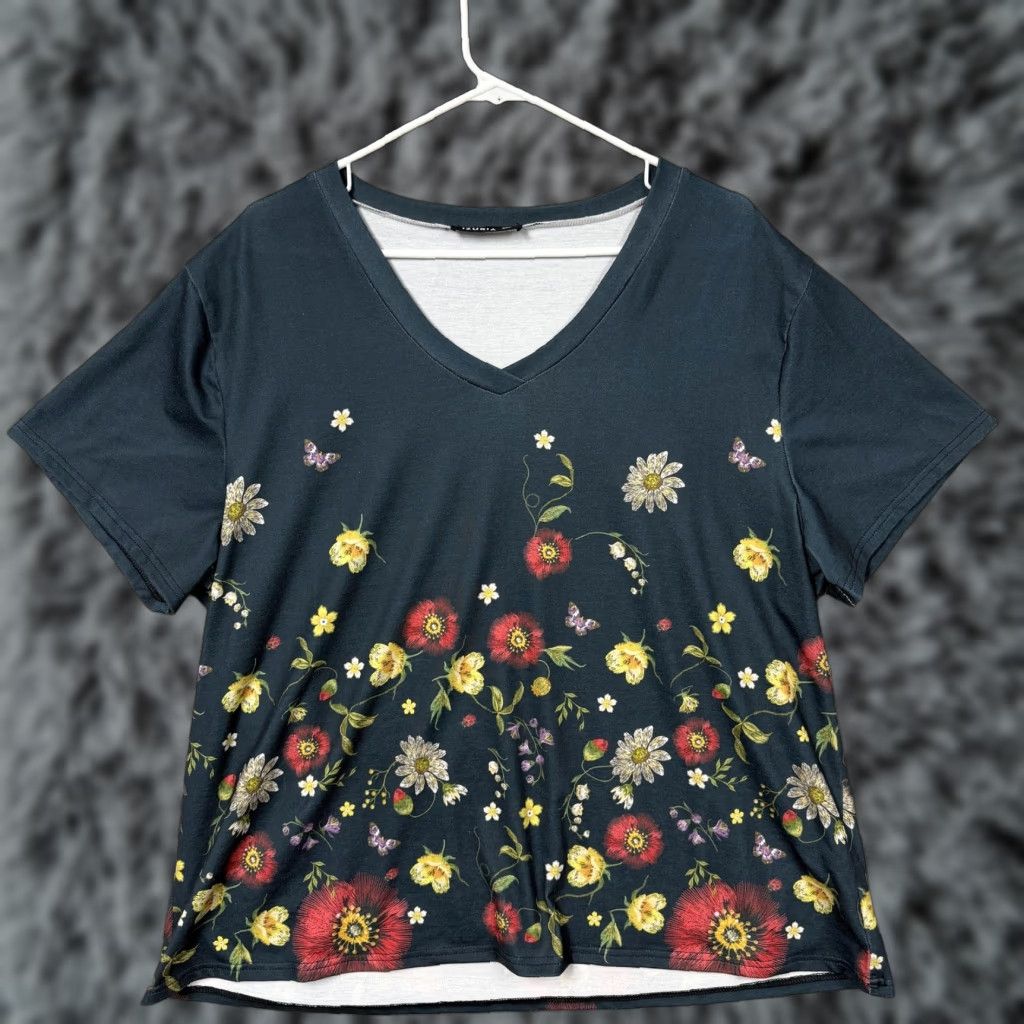 Vintage IZURIA Shirt Womens 3X Plus Green Floral Butterfly V-Neck Short Sleeve Bohemian Fairy Jersey Size XXL / US 16-18 / IT 52-54 - 1 Thumbnail