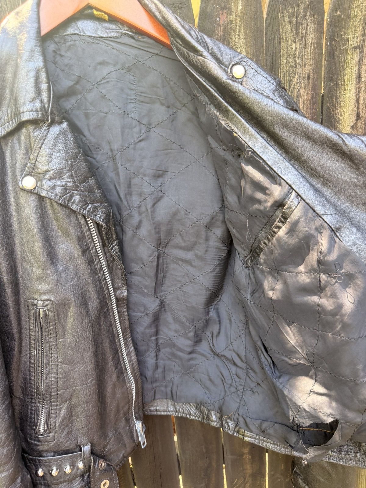 Band Tees VTG Leather Jacket With Belt & Zippers Size Medium Size US M / EU 48-50 / 2 - 4 Thumbnail