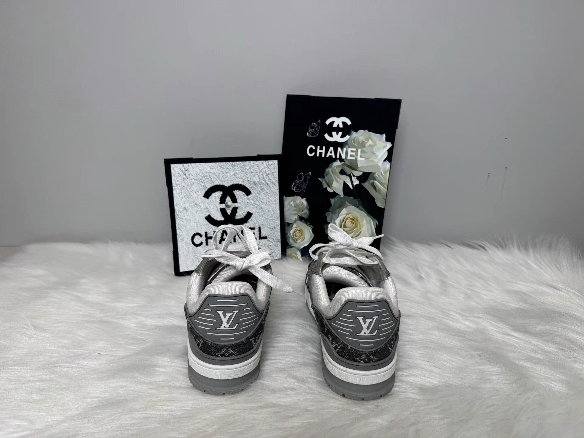 Louis Vuitton Louis Vuitton Grey White Denim Trainer Sneakers K36 Size US 8.5 / EU 41-42 - 3 Thumbnail
