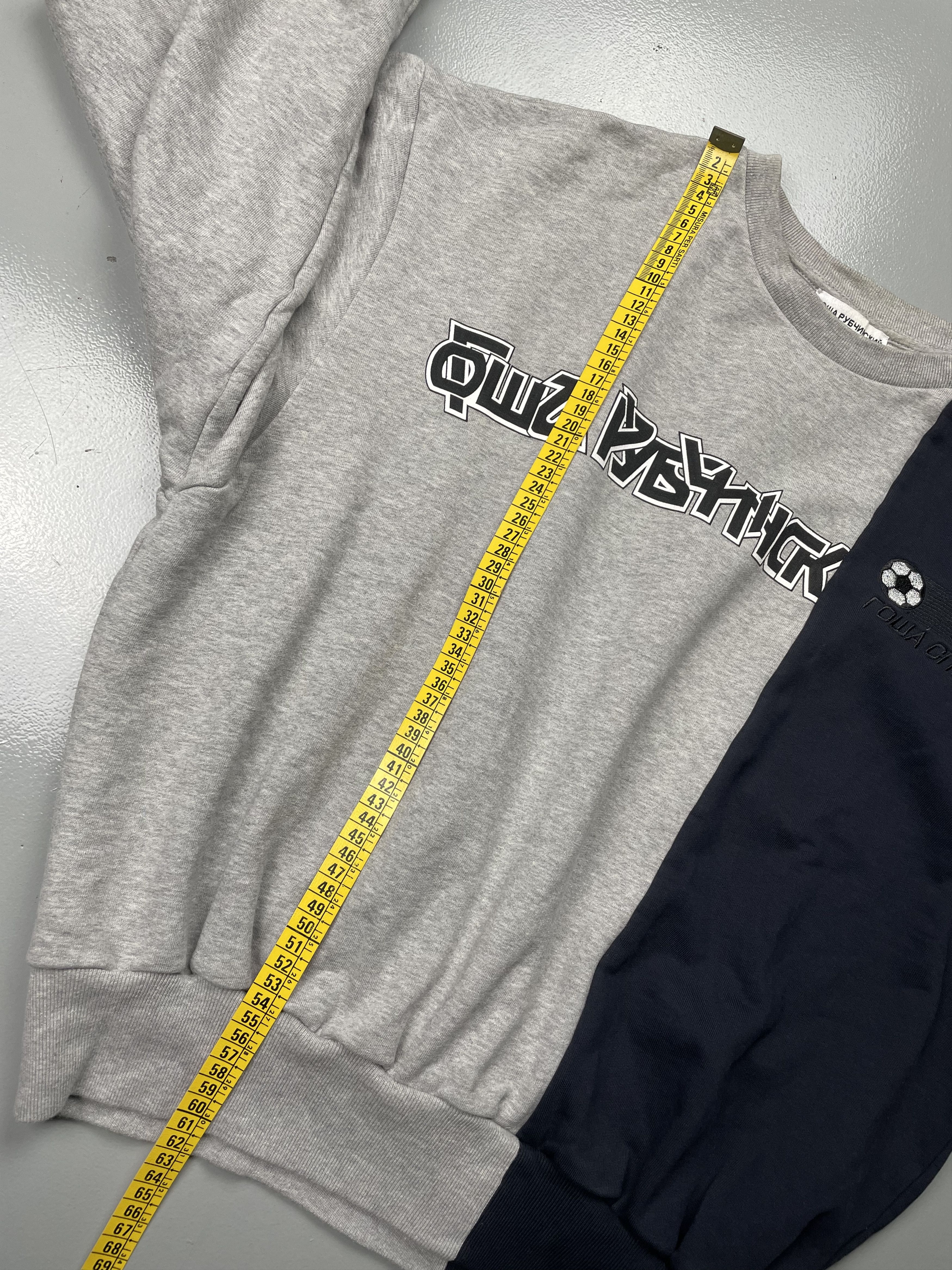 Gosha Rubchinskiy Gosha Rubchinskiy S/S 2018 split crewneck - size XS Size US XS / EU 42 / 0 - 13 Thumbnail