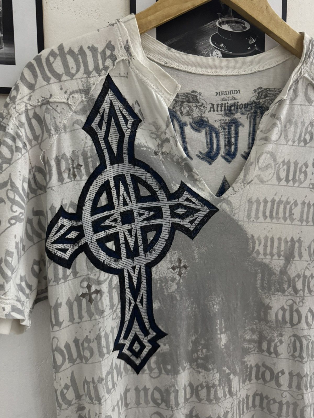Affliction Y2k AFFLICTION WINGS & CROSSES POEM GRUNGE GOTHIC TSHIRT Size US M / EU 48-50 / 2 - 5 Thumbnail