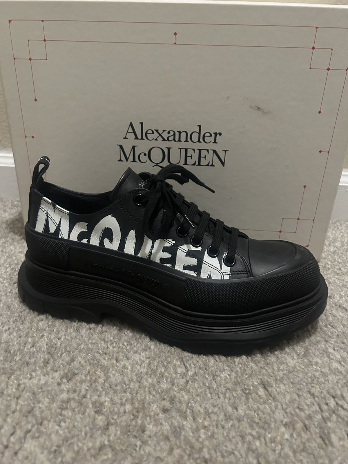 Alexander McQueen Alexander McQueen Tread ‘Graffiti Logo Size US 9.5 / EU 42-43 - 2 Thumbnail