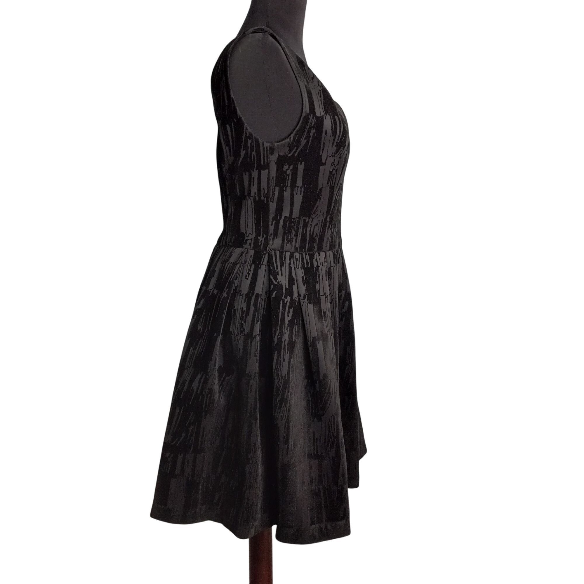 Calvin Klein Calvin Klein Size 4 Dress Black Velvet Burnout Sleeveless Fi Size S / US 4 / IT 40 - 5 Thumbnail