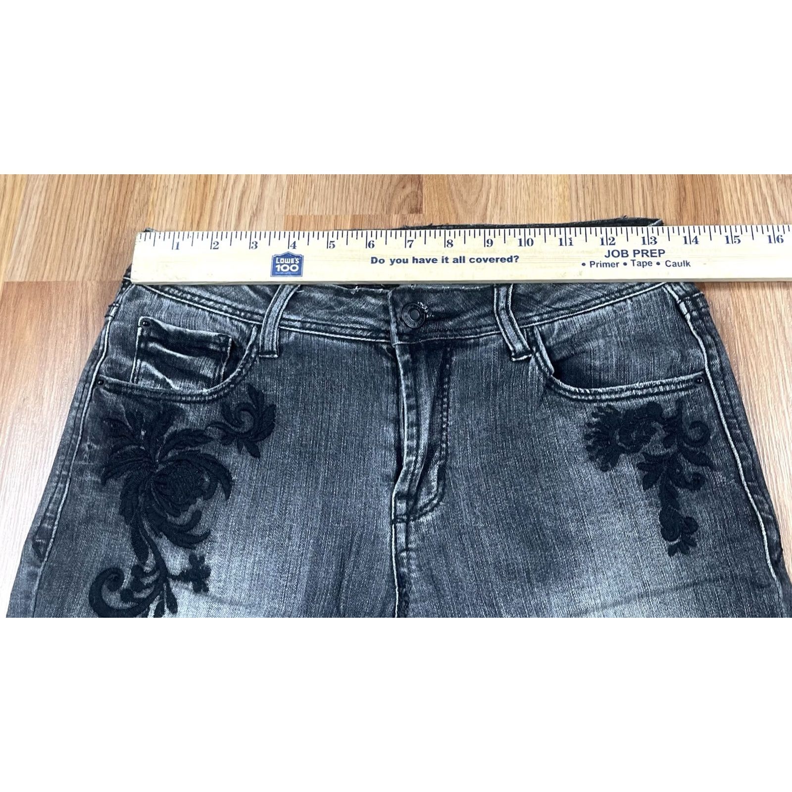 Vintage Kensie Jeans Women’s Skinny Black Denim Floral Embroidered Stretch Mid Rise Size 26" / US 2 / IT 38 - 3 Thumbnail