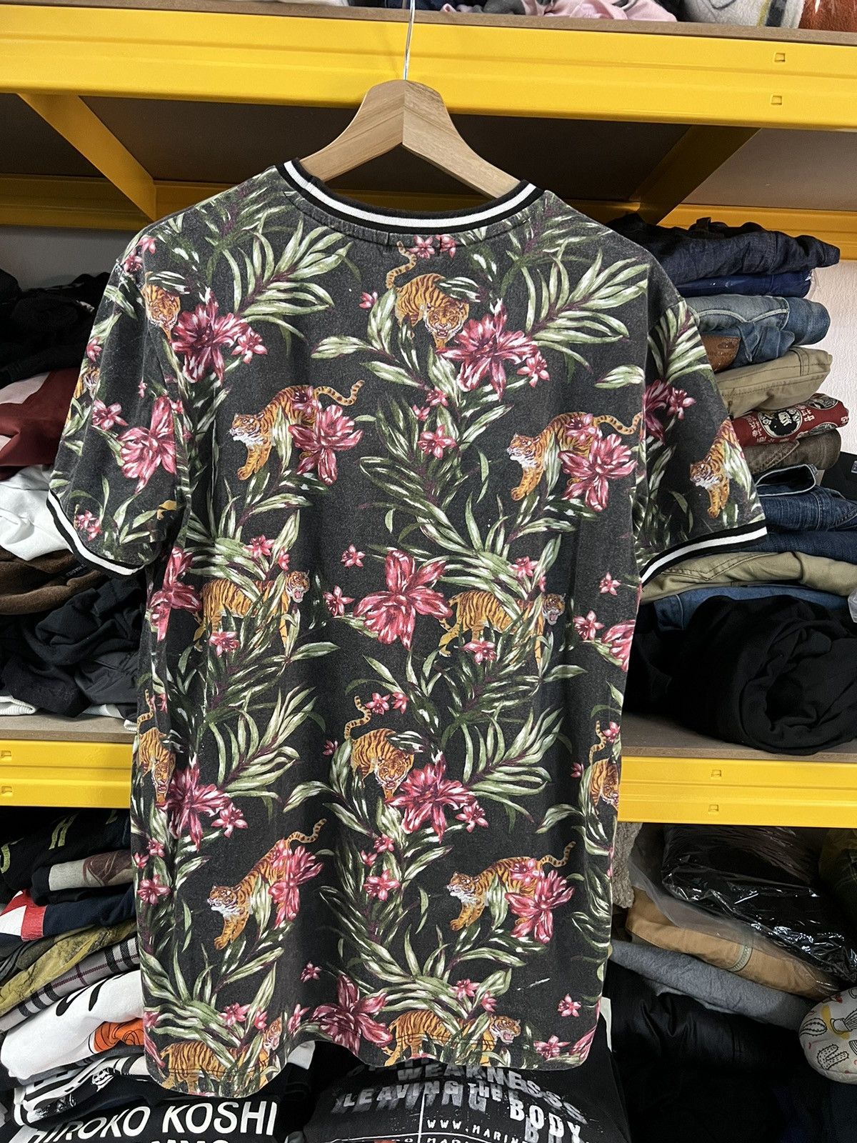 Forever 21 × Vintage FOREVER 21 MEN TIGER SHIRT Size US M / EU 48-50 / 2 - 2 Thumbnail
