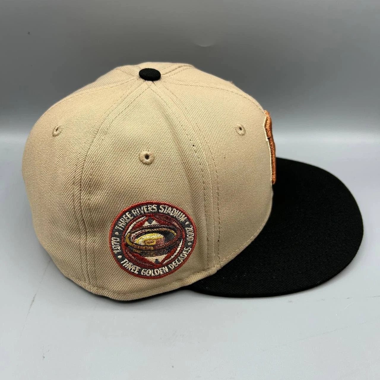 New Era Pittsburgh Pirates Hat Men 7 1/4 Beige Black MLB Fitted Cap Size ONE SIZE - 5 Thumbnail