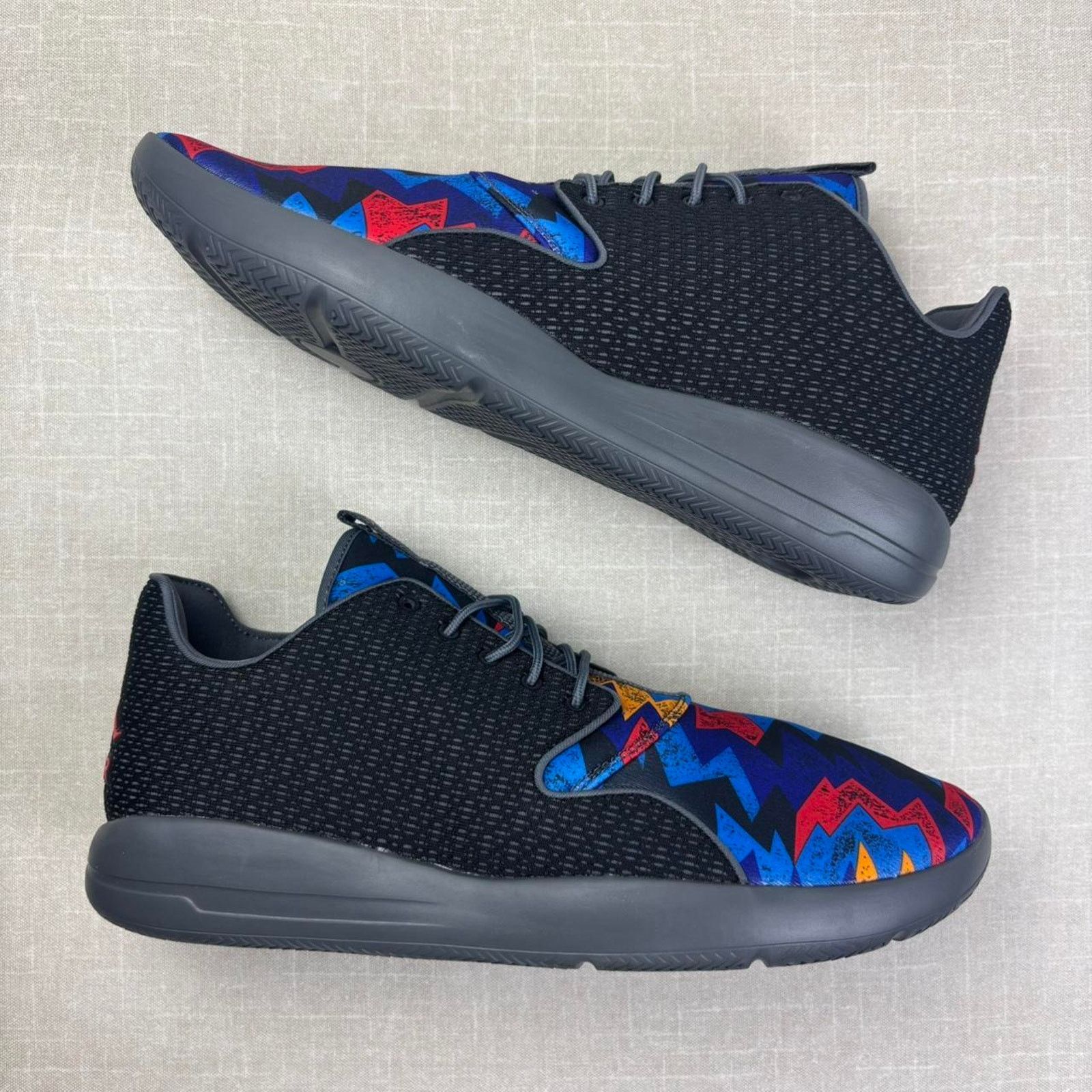 Jordan Brand 🐞 Jordan Eclipse “Black University Red” 13M Size US 13 / EU 46 - 2 Thumbnail