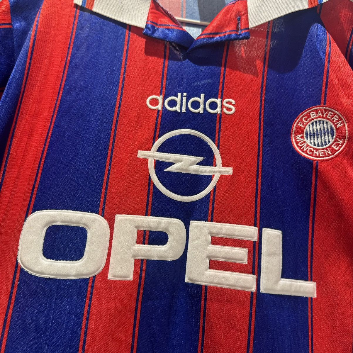 Adidas Bayern munich 95/97 home shirt #10 Matthaus Size US M / EU 48-50 / 2 - 3 Thumbnail