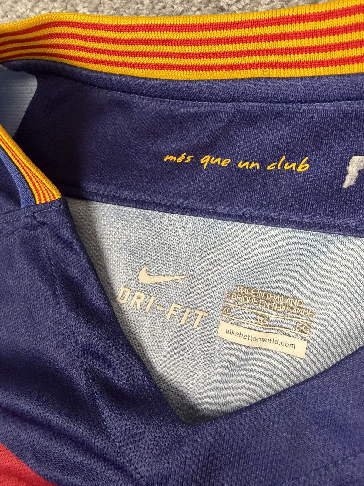 Nike Fc Barcelona Messi 2015 football jersey Size US XL / EU 56 / 4 - 4 Thumbnail