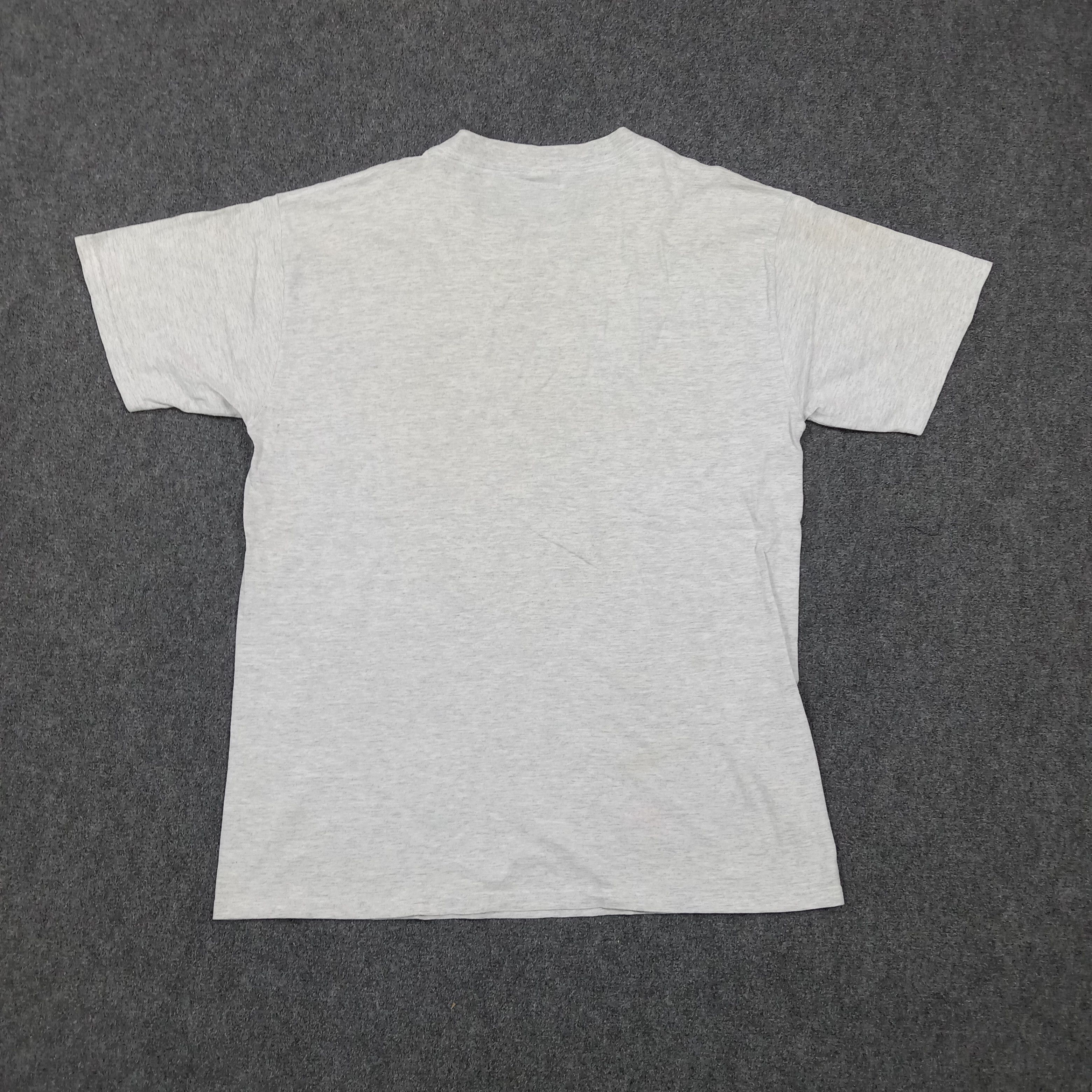 Nutmeg Nutmeg 90s MLB Hideo Nomo LA Dodgers Tshirt C276N6 Size US L / EU 52-54 / 3 - 5 Thumbnail