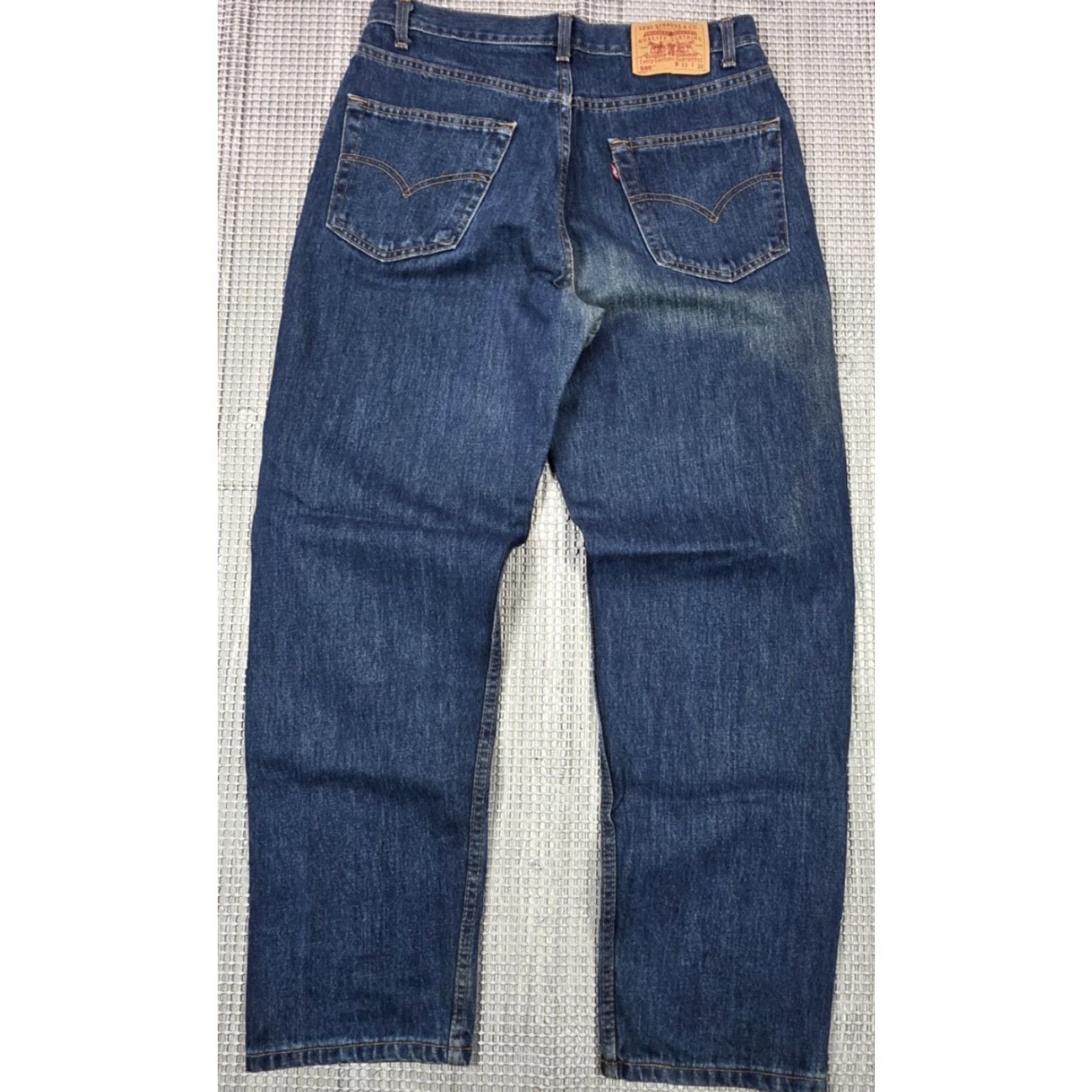 Levi's VINTAGE Levi's Jeans Mens 33X30 Blue Relaxed Fit 550 Tapered Leg Distress Fade Wash 100% Cotton Denim Modern/Regular Mens Size US 33 - 4 Thumbnail