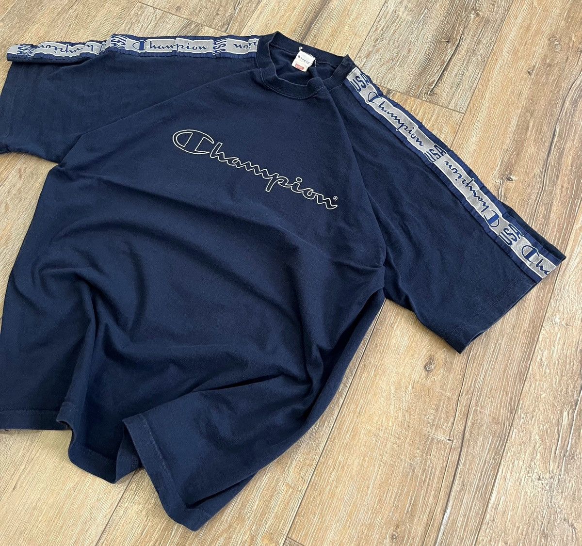 Champion × Vintage VINTAGE CHAMPION T-SHIRT Size US XL / EU 56 / 4 - 7 Thumbnail