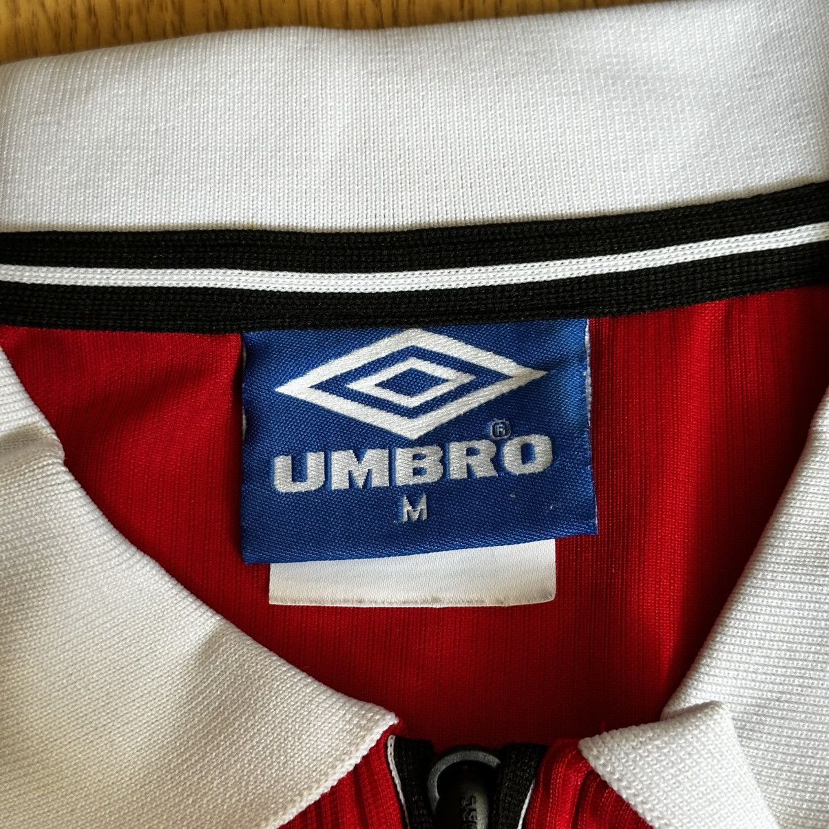 Umbro Vintage Manchester United 1998 1999 Football Home Shirt Size US M / EU 48-50 / 2 - 8 Thumbnail