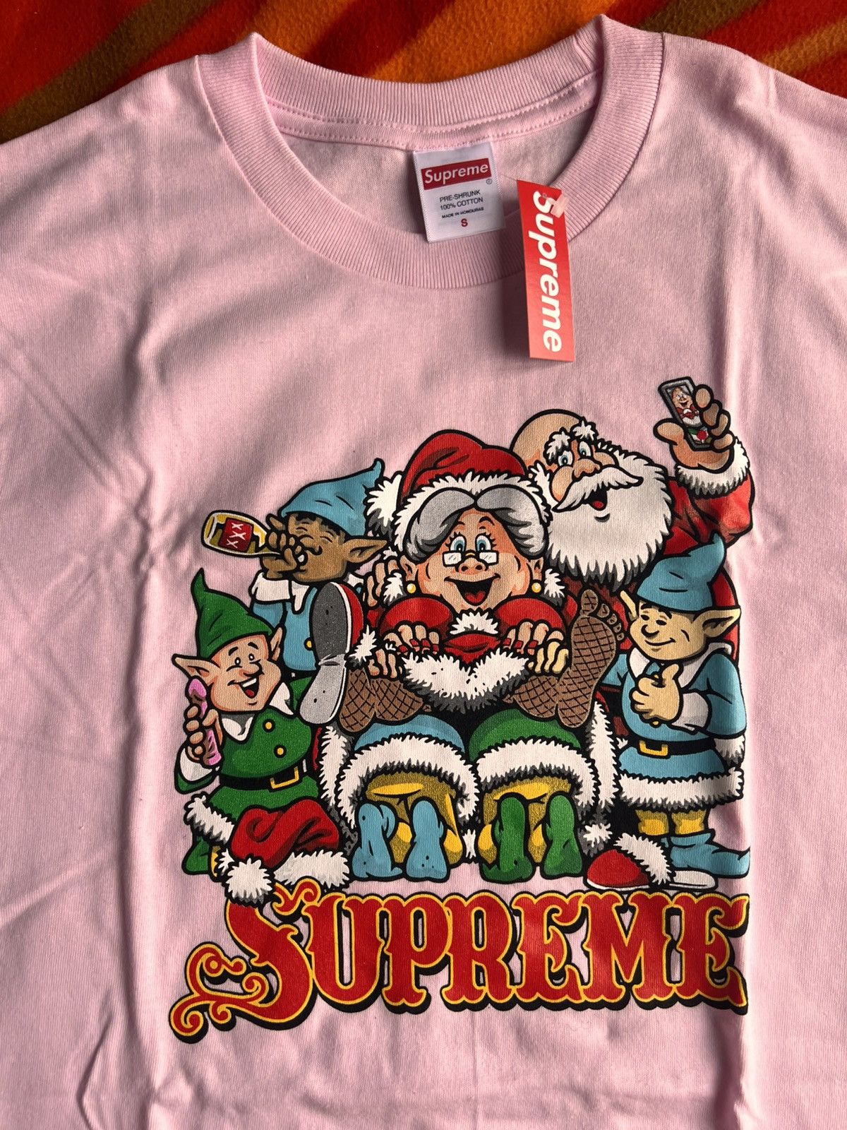 Supreme S - Supreme Naughty Tee Pink santa tshirt Dwarfs holiday Size US S / EU 44-46 / 1 - 3 Thumbnail