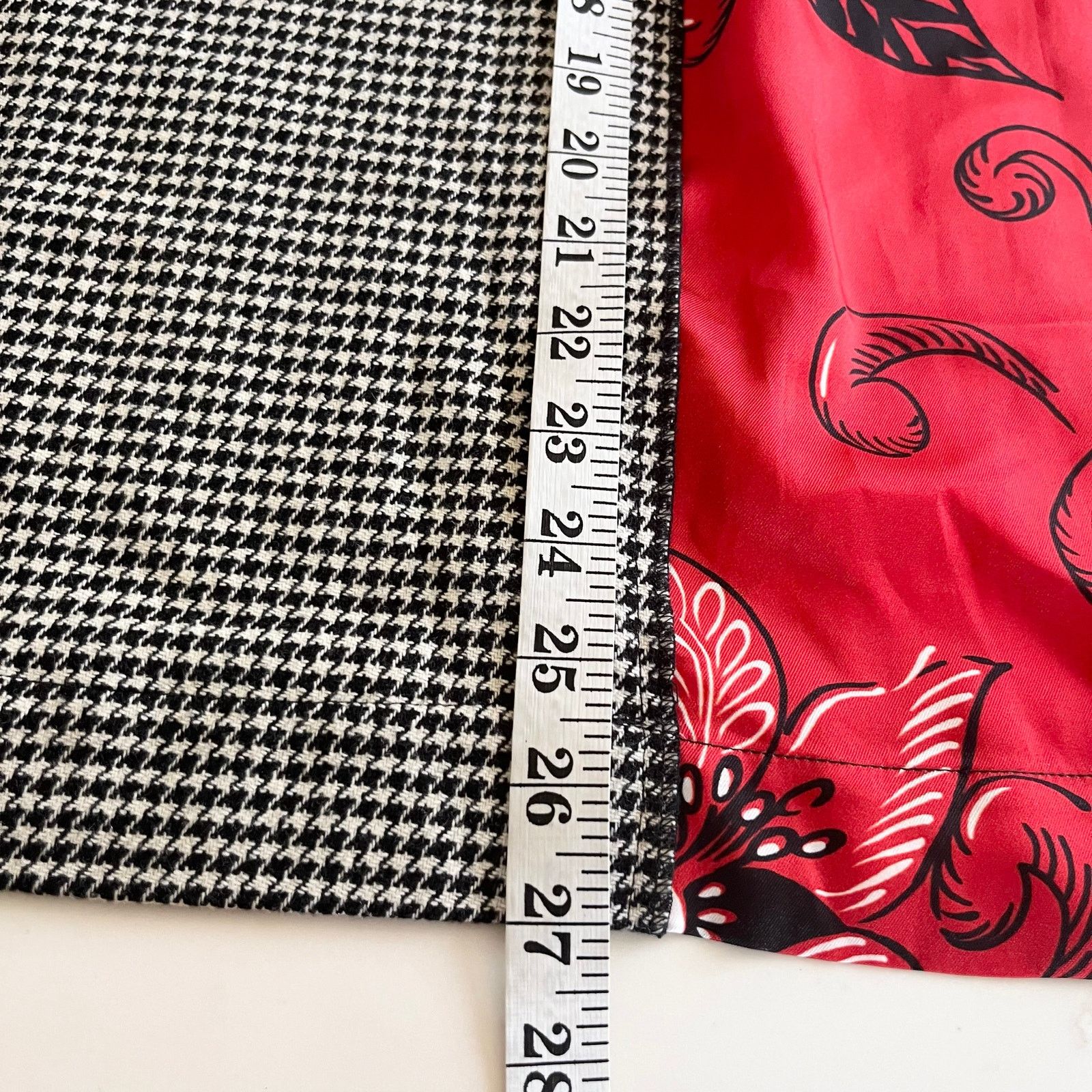 Hache Hache Mixed Media Split Houndstooth Red Floral A-Line Skirt Size 28" / US 6 / IT 42 - 9 Thumbnail