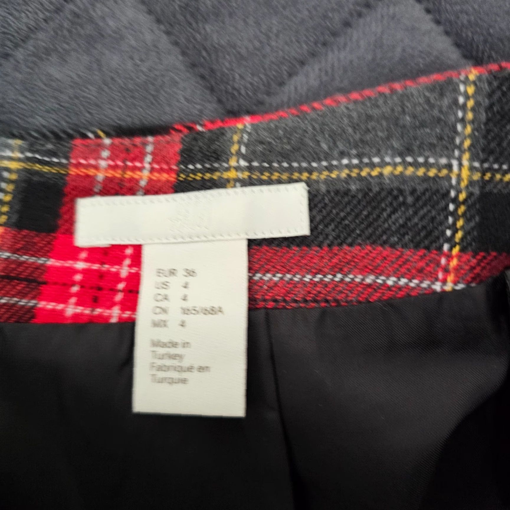 H&M H&M Mini Skirt Red Black Plaid, Women's, Size 4, Short, School Theme, Casual, Regular, Button Accents, Fall/Spring/YR, Womens Size 27" / US 4 / IT 40 - 3 Thumbnail