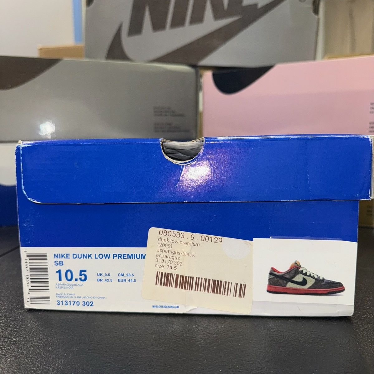 Nike Size 10.5 - Nike Dunk Premium SB Low Asparagus - 313170-302 Size US 10.5 / EU 43-44 - 7 Thumbnail
