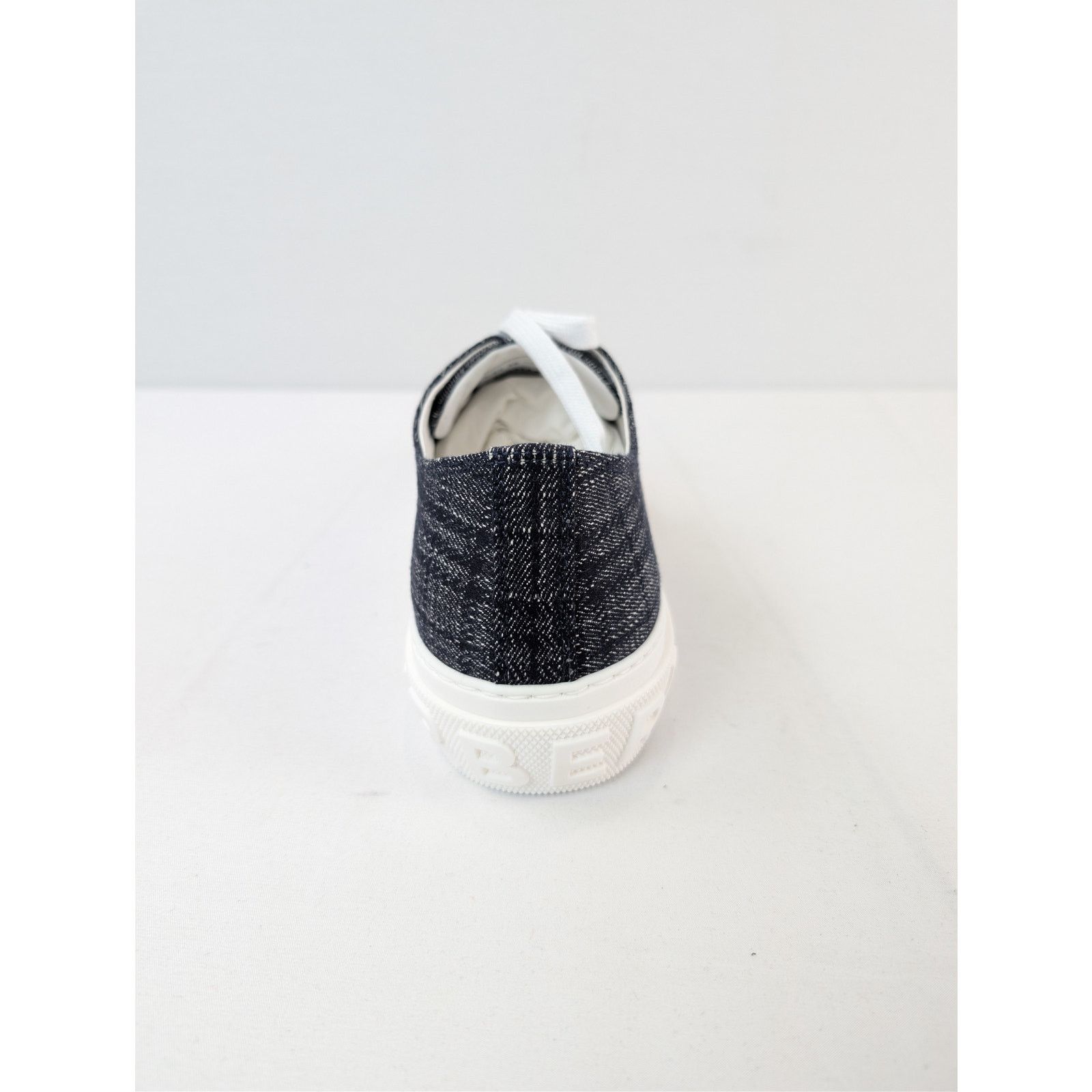 Burberry o1rshd1 Jack Check denim low-top sneakers white rubber sole Size US 12 / EU 45 - 17 Thumbnail